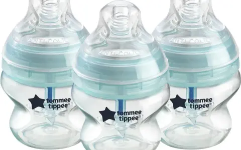 Tre tommee tippee flaskor med anti-kolikfunktion.