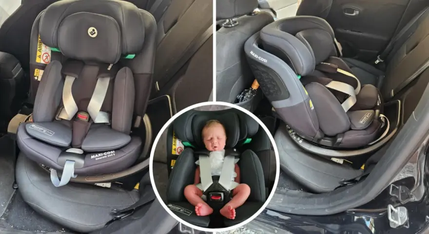 Maxi Cosi Emerald bilbarnstol i en bil, med en nyfödd bebis i en av bilderna. Säkerhet för de minsta.